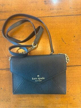 NWOT Kate Spade New York Black Envelope Crossbody Chain Strap Bag